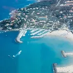 Rez De Villa Pebrier